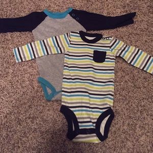 Carter's Shirts & Tops - Set of 4 long sleeve Carter's onesies Carter's Shirts & Tops - Set of 4 long sleeve Carter's onesies