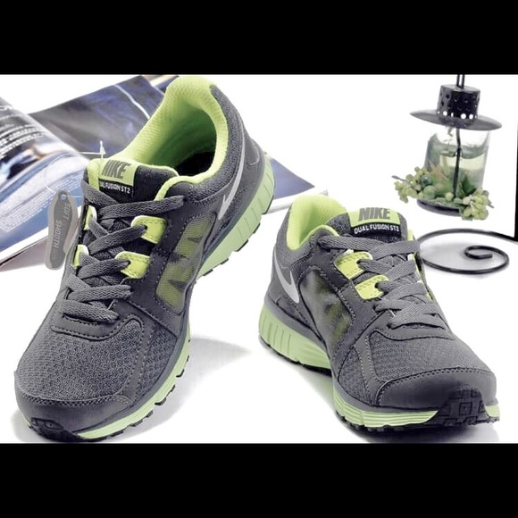 Nike Dual Fusions