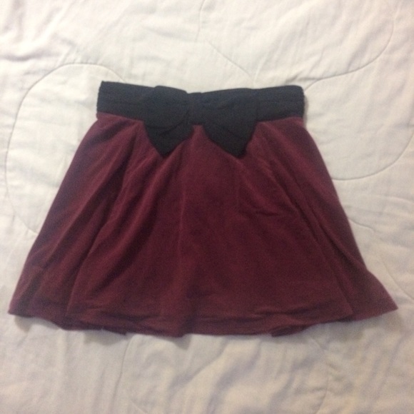 Burgundy Bow Mini Skirt - Picture 1 of 1