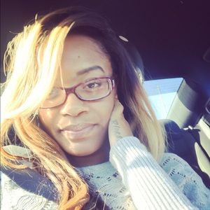 Meet your Posher, Brooke