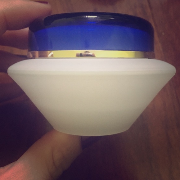Senederm normal to dry evening moisturizer