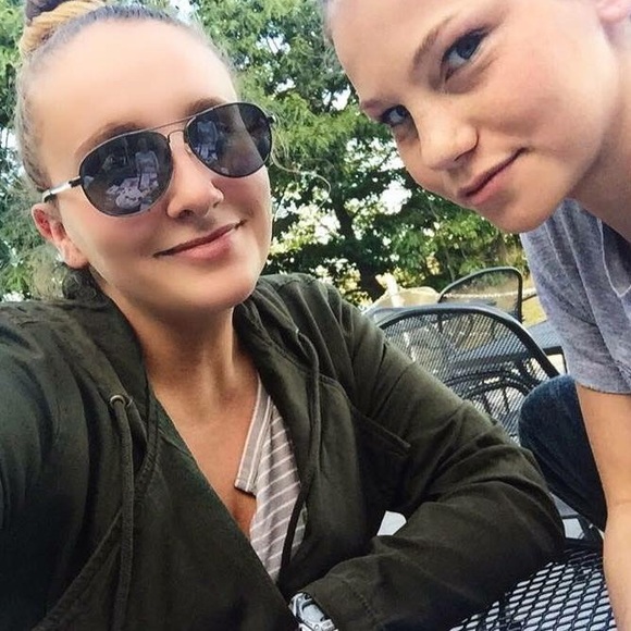 Meet your Posher, Victoria