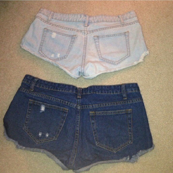 2 pairs of Daisy dukes! - Picture 2 of 3
