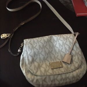 Authentic Michael Kors Crossbody