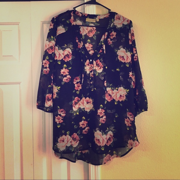 Vera Wang Princess Rose Blouse