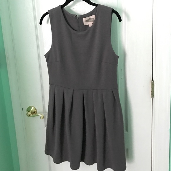Grey dress
