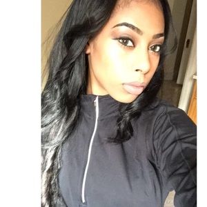 Meet your Posher, Selena