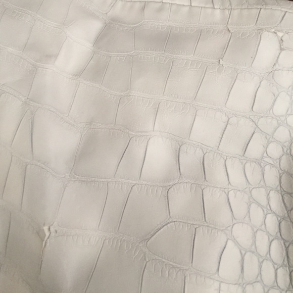 Bcbgeneration Bag With Multiple Pockets - image 3