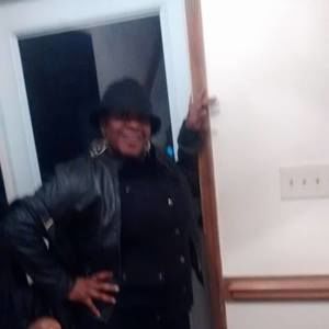 Meet your Posher, Cassandra