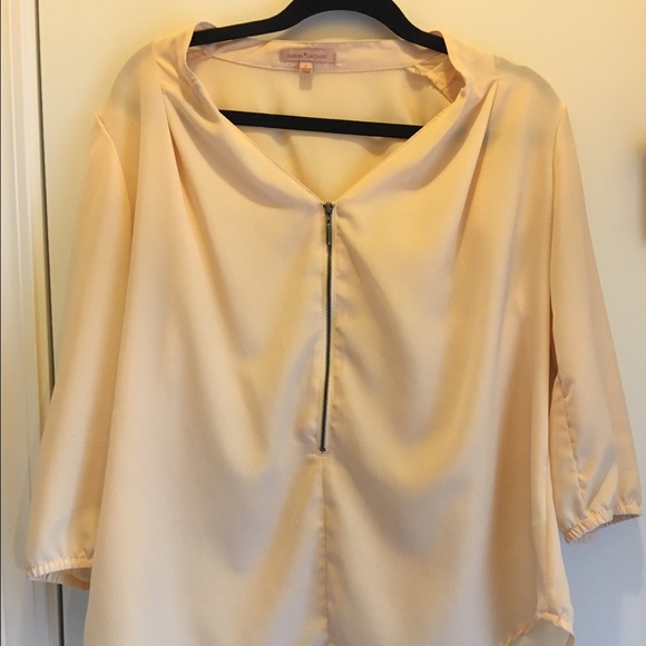 hi-low cream zipper blouse👚
