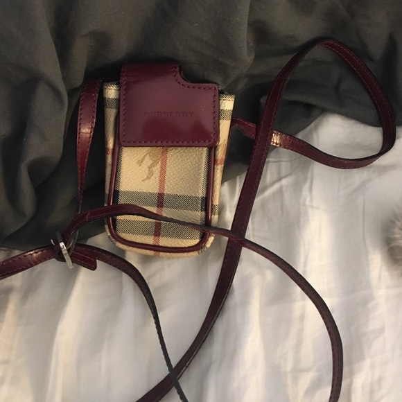 Burberry phone purse