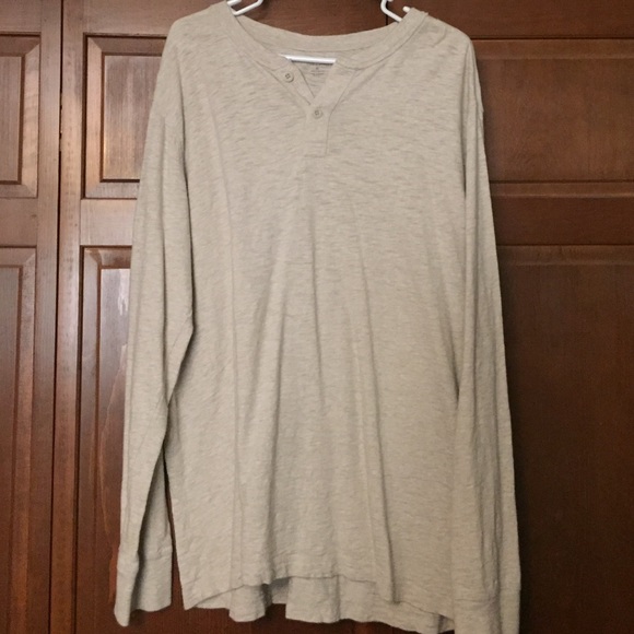 Mens XL long sleeve shirt