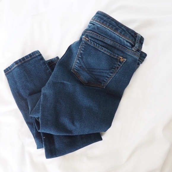 Simply Vera Wang • Skinny ankle jeans