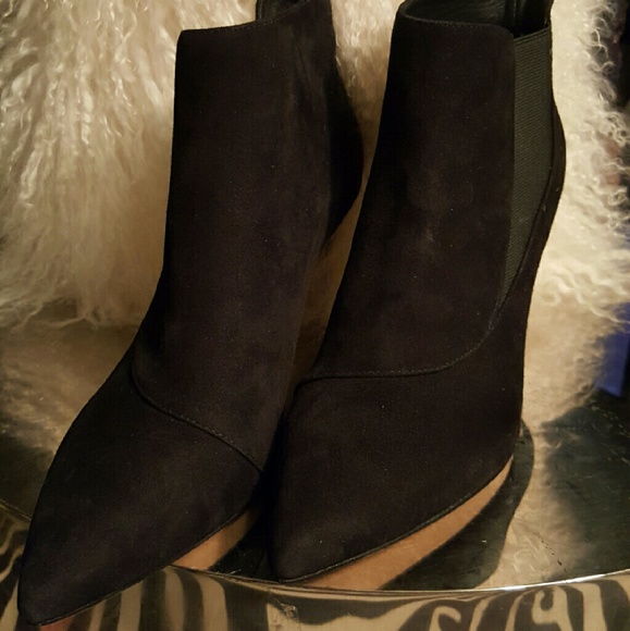 Sigerson Morrison suede booties