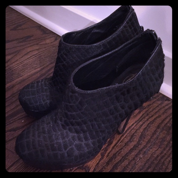 House of Harlow Natalia Haircalf Platform Booties