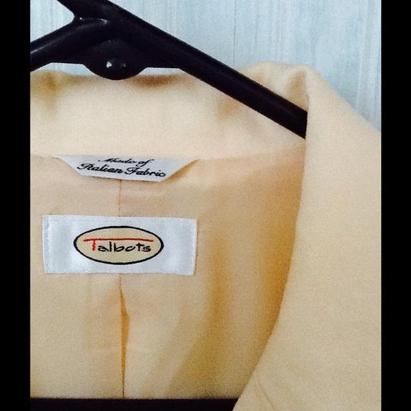 Talbots NWOT 100% Italian Wool Buttercream blazer