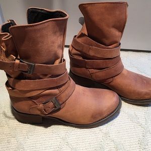 Steve Madden boots