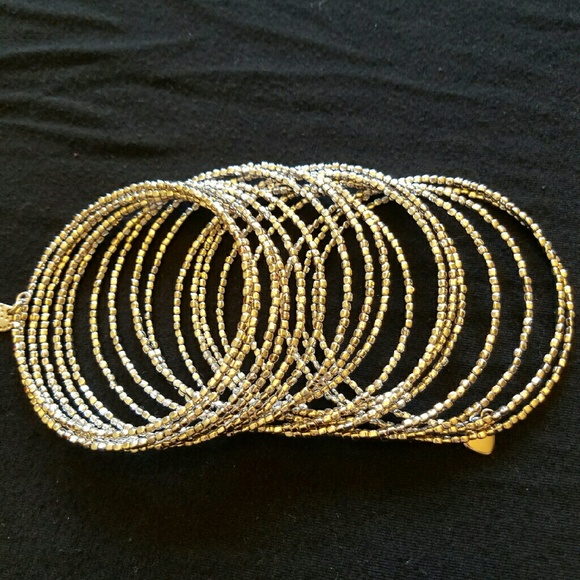 Stella and Dot Bardot Spiral Bangle Braclet