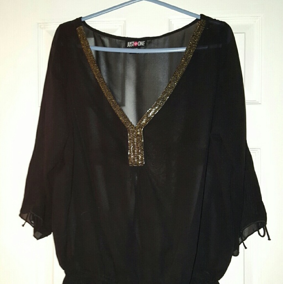 Never worn Sheer blouse - Picture 2 of 4