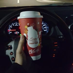 Meet your Posher, Maya