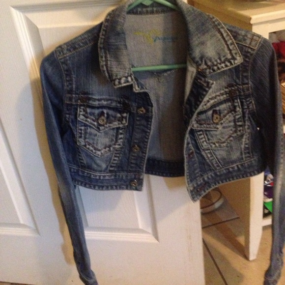 Jean jacket - Picture 2 of 3