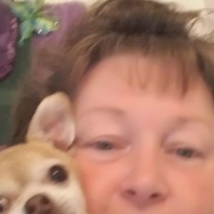 Meet your Posher, Debbie