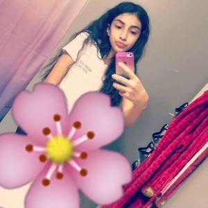 Meet your Posher, Cristina