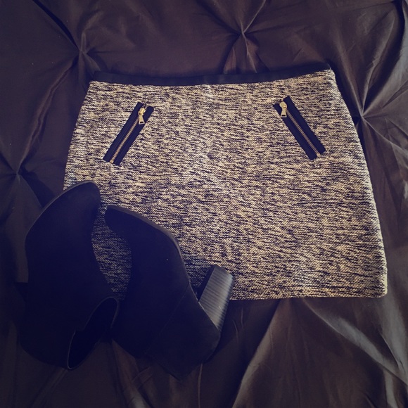 Women's mid waist skirt - Picture 1 of 3