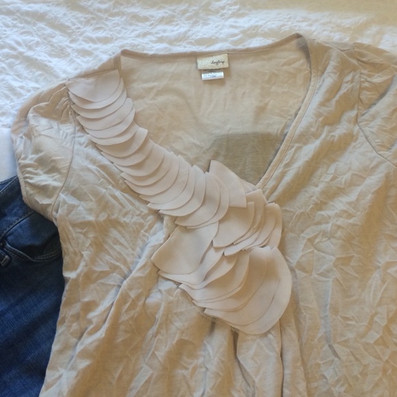 Beige shirt - Picture 2 of 4