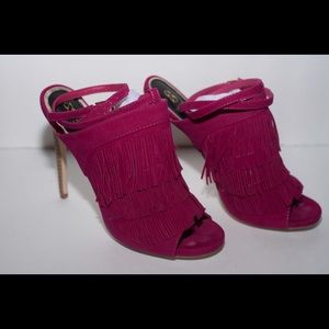 JUST LOWERED🎉🎉 Fringed Strappy Heels