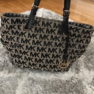 Michael Kors tote