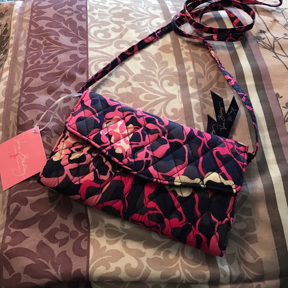Vera Bradley Handbags - 💥SALE    Vera Bradley purse