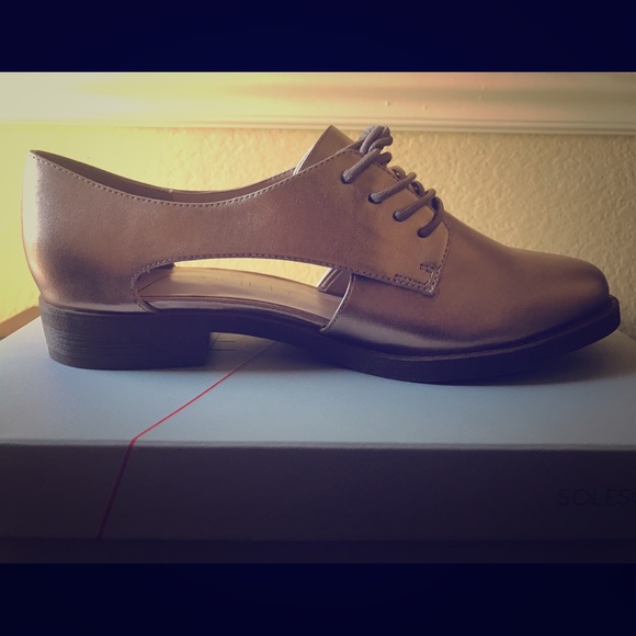 Sole Society Cobain flat in Rose Gold (size 8)