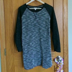 Black and white long sleeve dress.