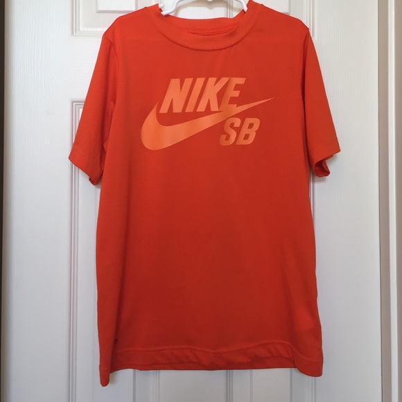 Boys Nike Dry-Fit shirt