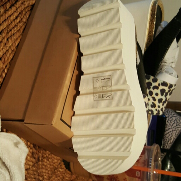 Women's ASOS platform sandals - Picture 2 of 3