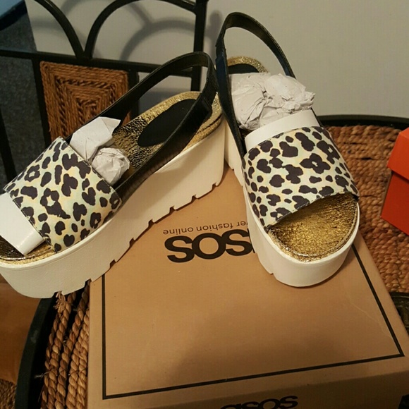 Women's ASOS platform sandals - Picture 3 of 3