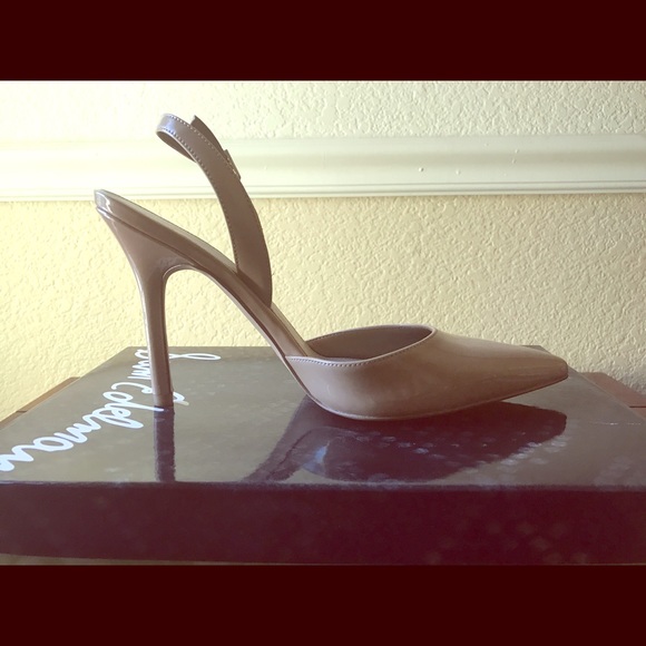 Sam Edelman Dora in Almond Patent (size 8)