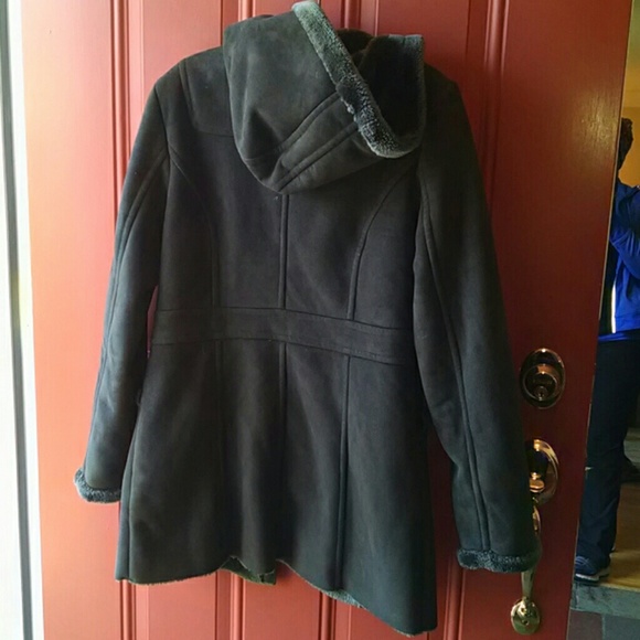 Coat - Picture 4 of 4