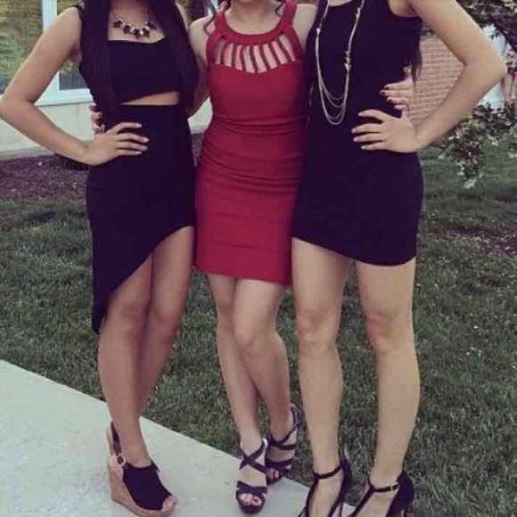 Red Bodycon Dress - Picture 2 of 4