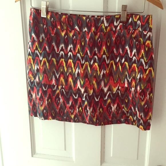 💥Forever 21 tribal print skirt