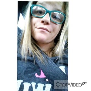 Meet your Posher, Libby