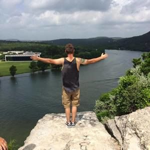 Meet your Posher, Cody