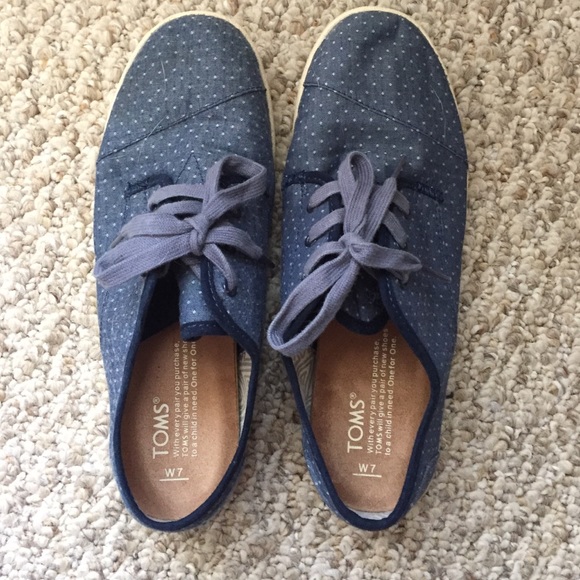 Toms sneakers