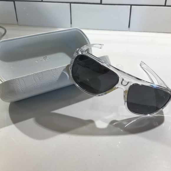 Women's Oakley Sunglasses with case