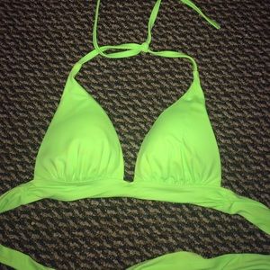 Victoria's Secret bikini top never worn push up