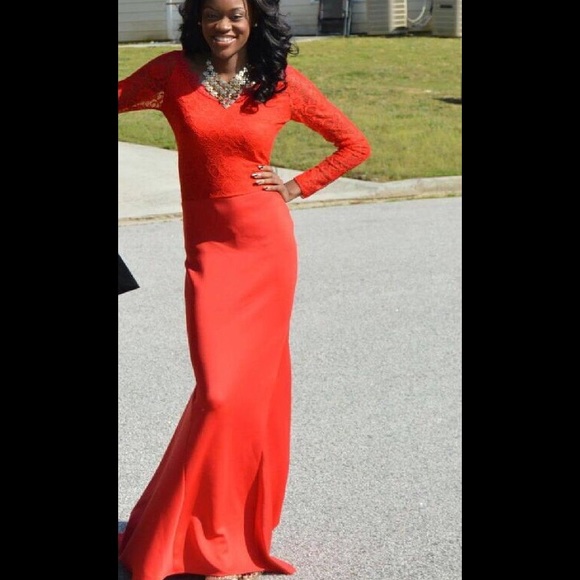 PROM DRESS - Picture 2 of 4