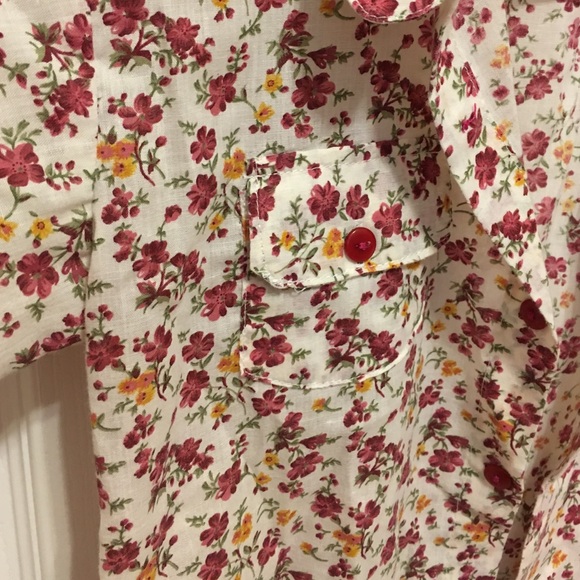 Floral button up - Picture 2 of 2