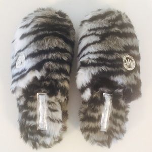 Michael Kors slippers - size 9 - never been worn