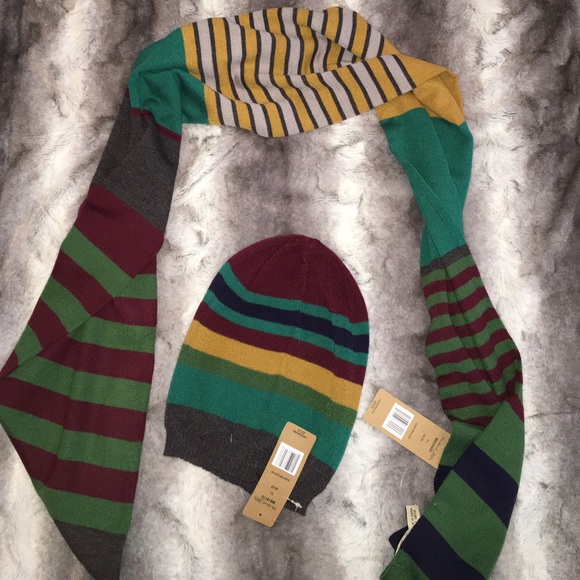 NWT Scarf and Hat Set